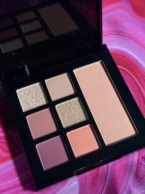 What’s Up - Pink & Peach Eyeshadow and Blush Palette Shimmer Shades